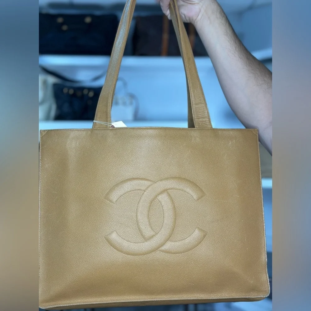 Chanel Tote Bag